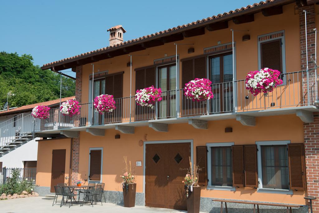 Costa Catterina B&B Castagnito Luaran gambar